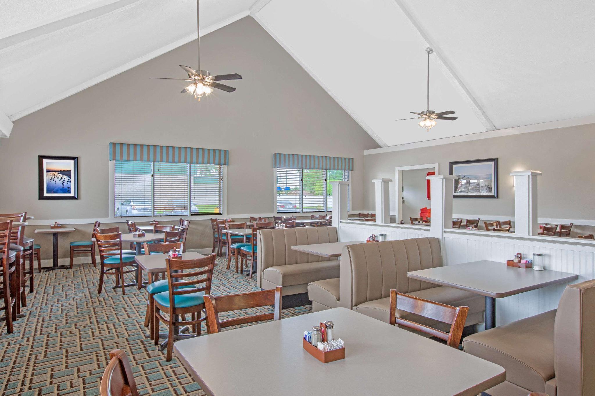 Days By Wyndham / Motel Wilmington